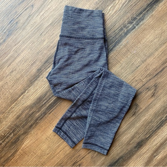 Lululemon Gray Leggings - Picture 1 of 4